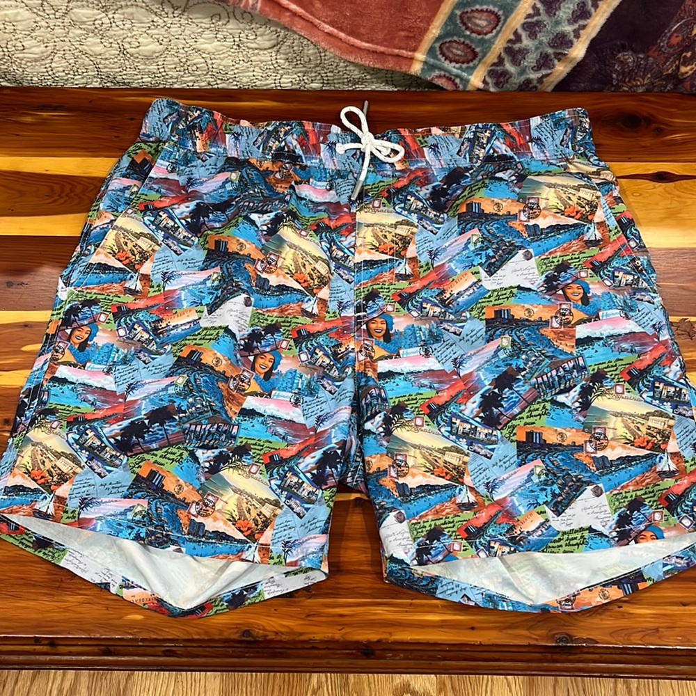 Men’s swim trunks